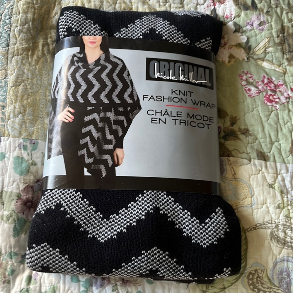 Warm wrap black and grey. Make me an offer